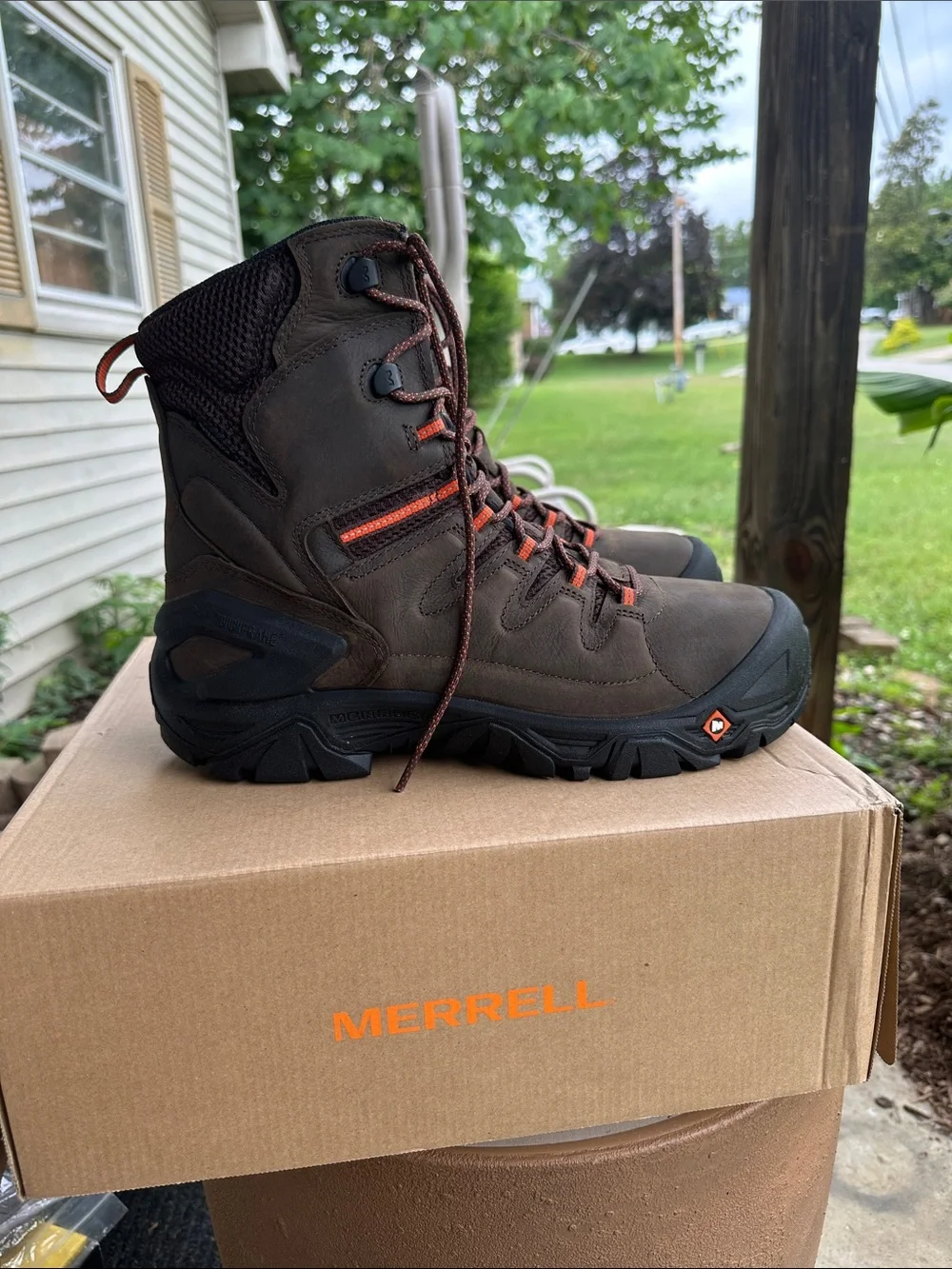 Merrell Strongfield 8